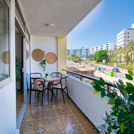 La Perla De Monterrey By Homestaygrancanaria * Playa del Inglés