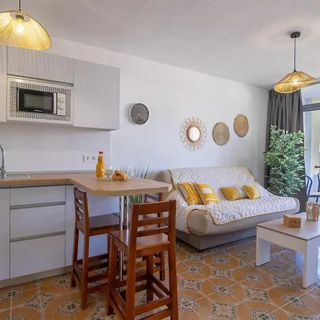 La Perla De Monterrey By Homestaygrancanaria * Playa del Inglés